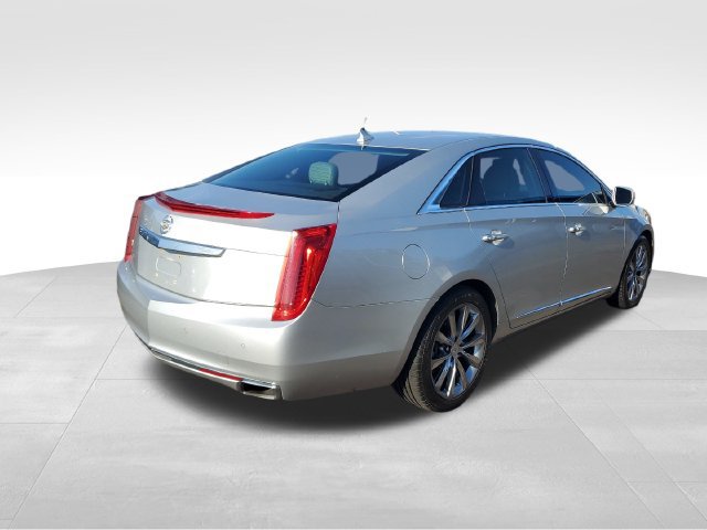 Used 2013 Cadillac XTS Luxury AWD/4WD image 4