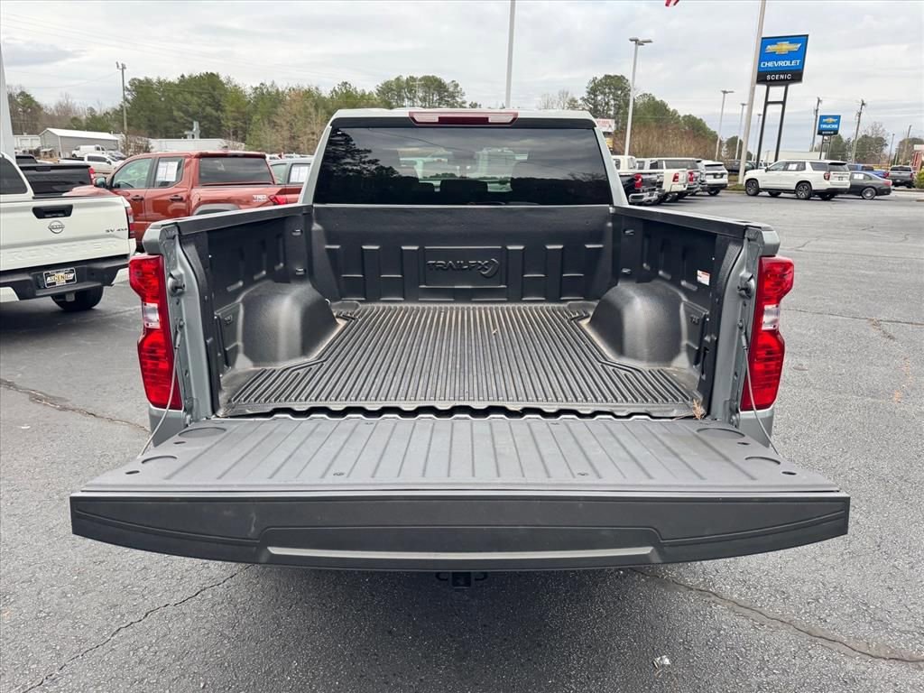 Used 2025 Chevrolet Silverado 1500 Custom AWD/4WD image 10