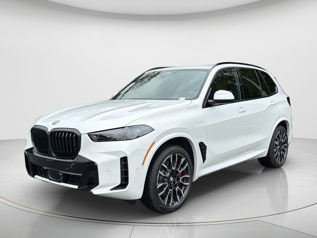 New 2026 BMW X5 xDrive50e w/ M Sport Package AWD/4WD image 2