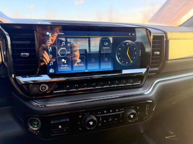 Used 2022 Chevrolet Silverado 1500 ZR2 image 34