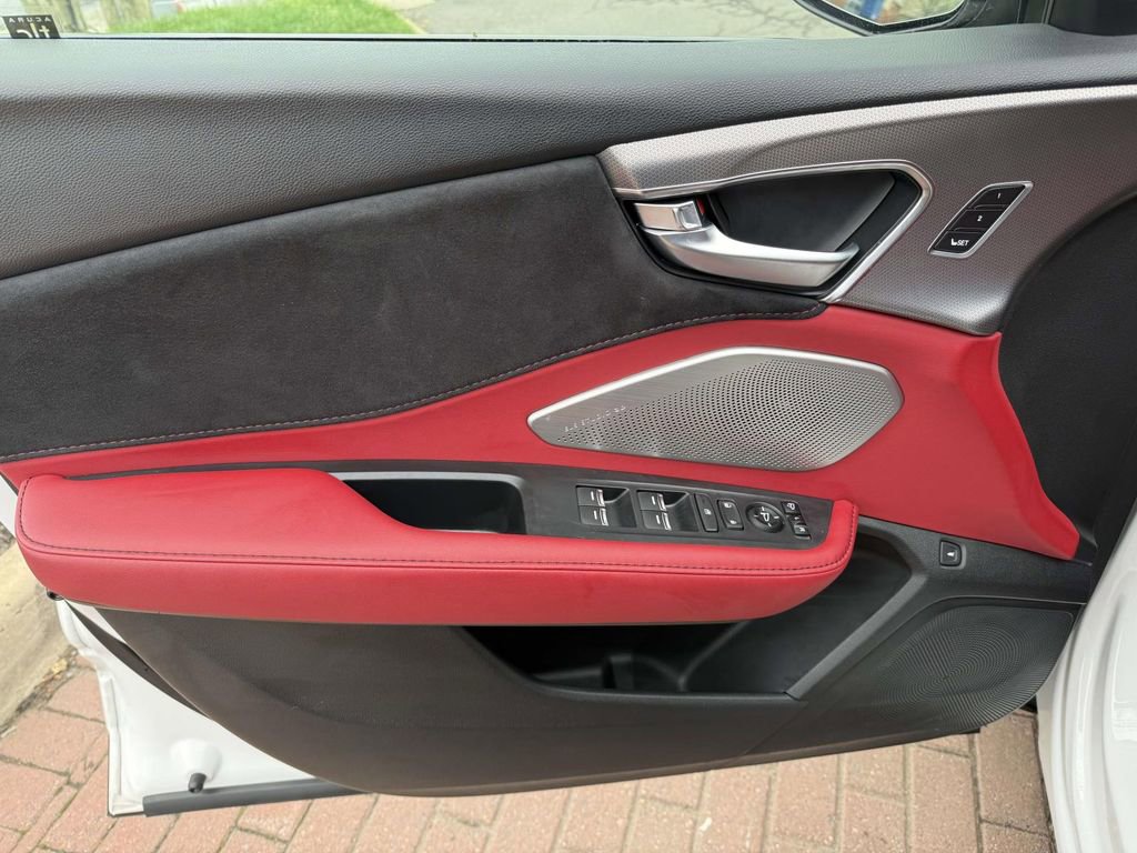 Used 2025 Acura RDX AWD w/ A-Spec & Advance Pkg image 10