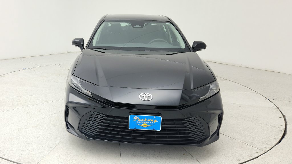 Used 2025 Toyota Camry LE FWD image 2