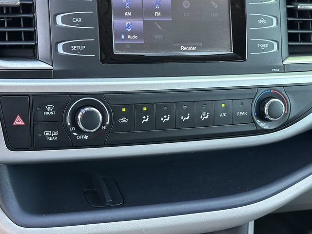 Used 2017 Toyota Highlander LE FWD image 18