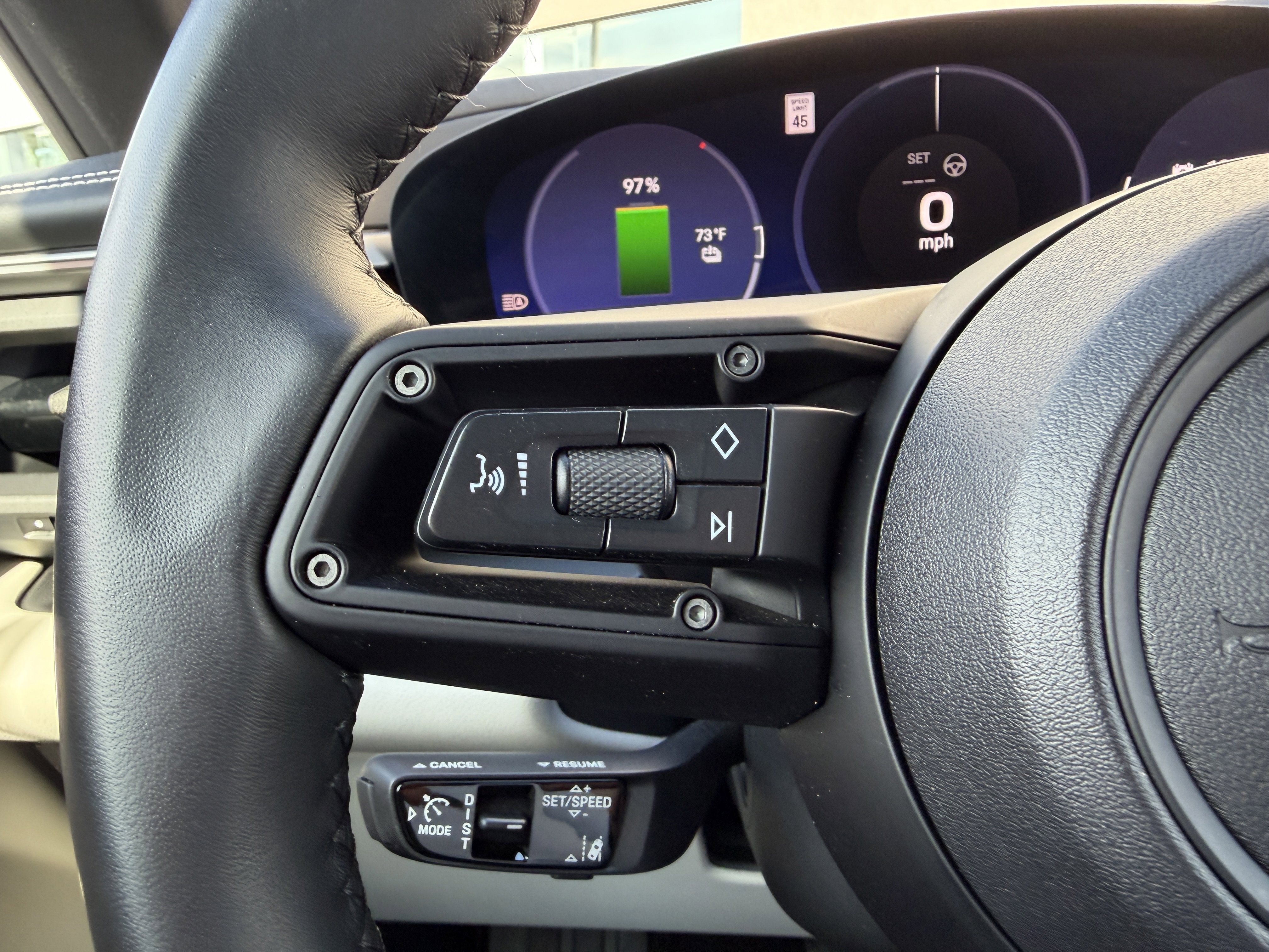 Certified 2024 Porsche Macan 4 Electric image 37