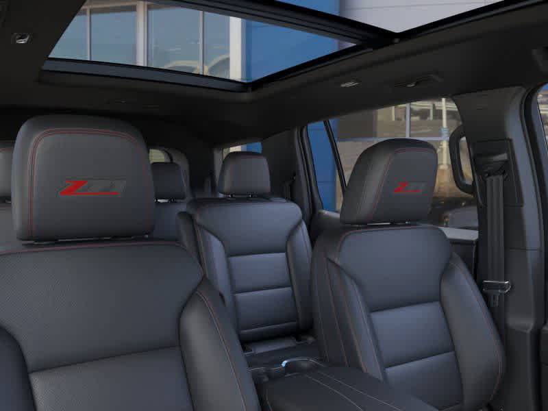 New 2026 Chevrolet Traverse Z71 w/ Driver Confidence Package image 24