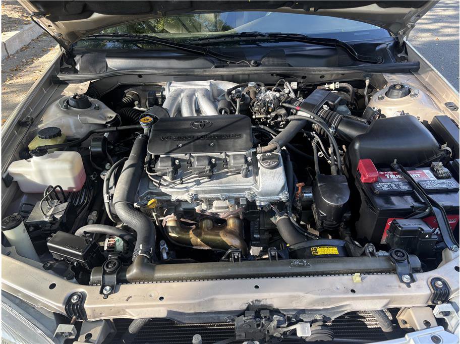 Used 1998 Toyota Camry LE FWD image 12