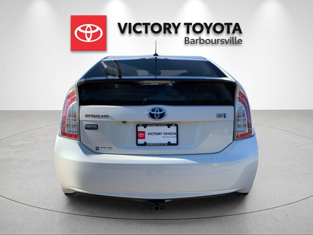 Used 2015 Toyota Prius Persona Series FWD image 4