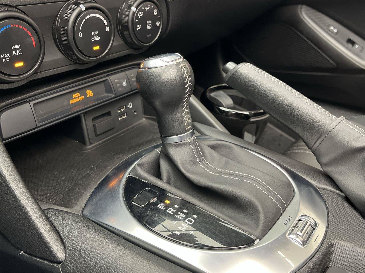 Certified 2021 MAZDA MX-5 Miata Club RWD image 20