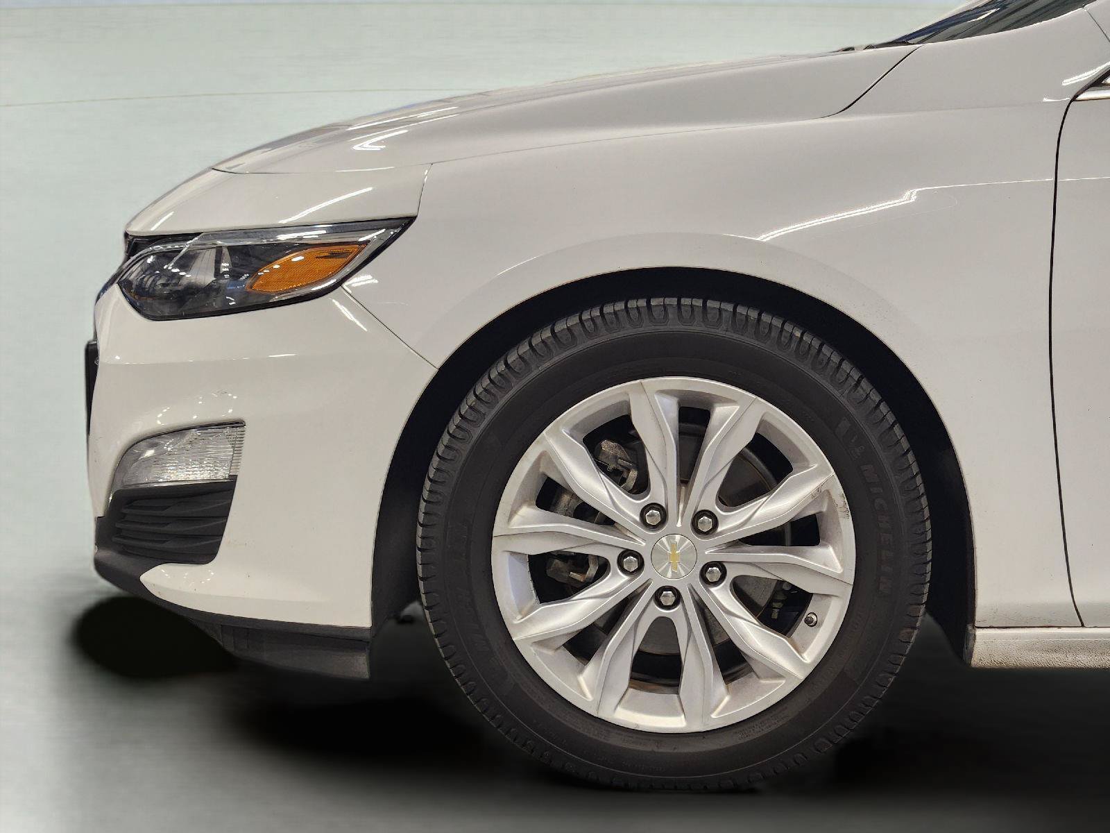 Used 2020 Chevrolet Malibu LT FWD image 9