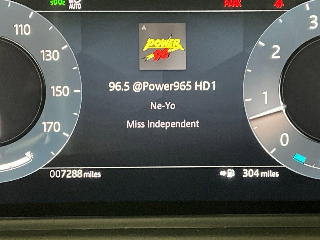 Used 2026 Land Rover Range Rover Velar S image 17