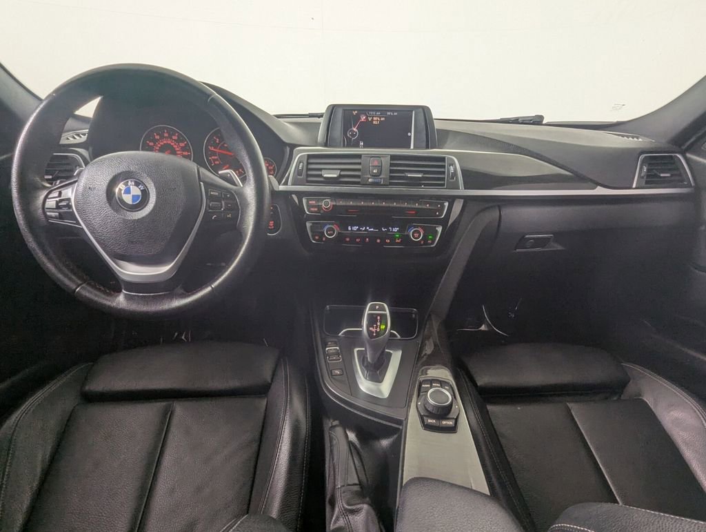 Used 2017 BMW 330i Sedan RWD image 14