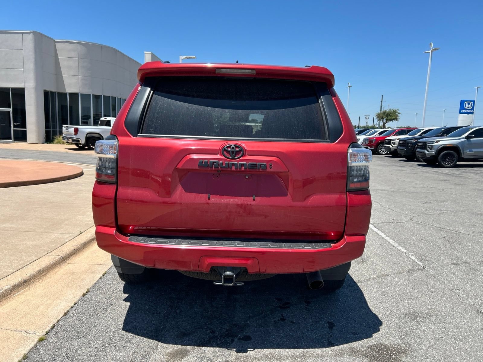 Used 2022 Toyota 4Runner SR5 Premium w/ Moonroof Package RWD image 6