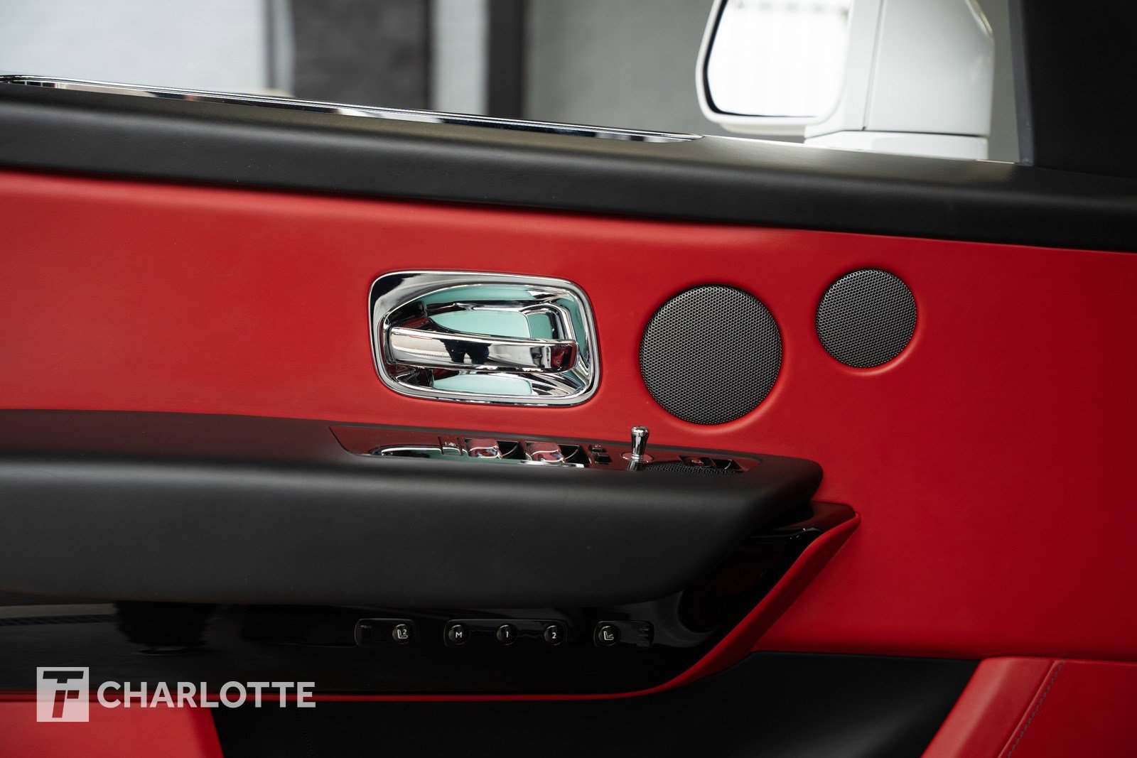 Used 2022 Rolls-Royce Cullinan image 20