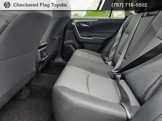 Used 2025 Toyota RAV4 XLE FWD image 17
