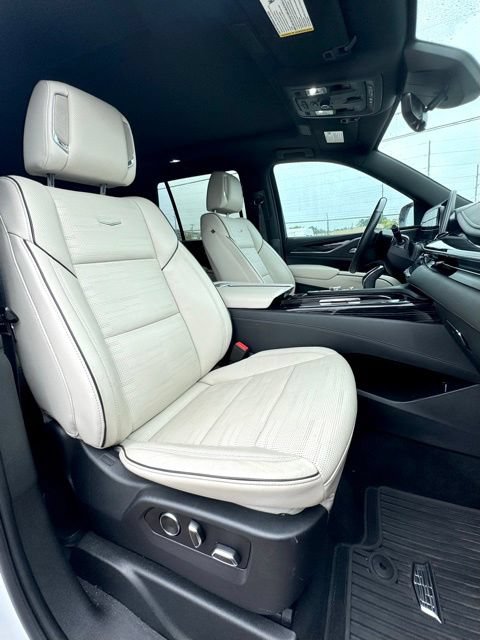 Used 2021 Cadillac Escalade Sport AWD/4WD image 15
