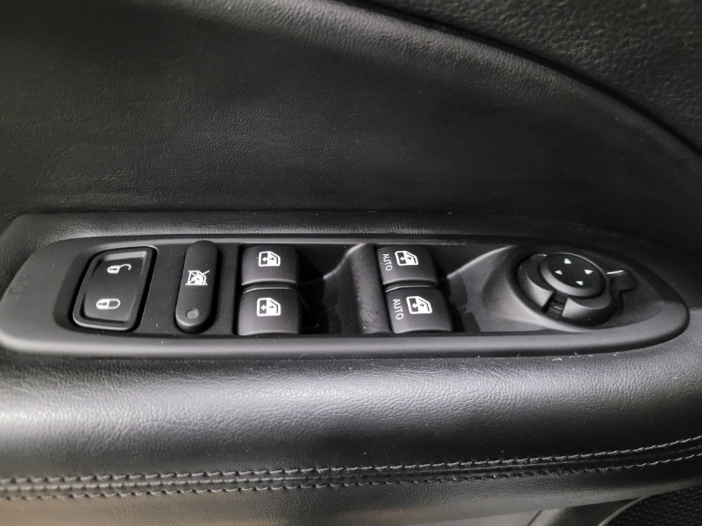 Used 2021 Jeep Compass Latitude w/ Sun and Sound Group AWD/4WD image 27