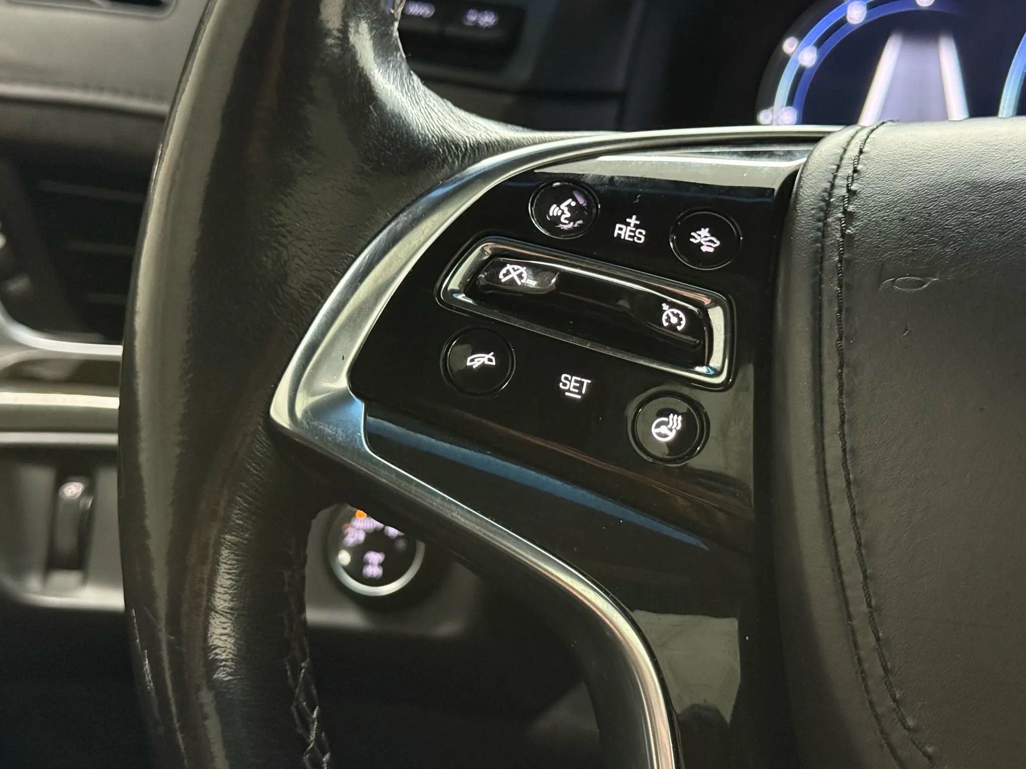 Used 2019 Cadillac Escalade Platinum image 23