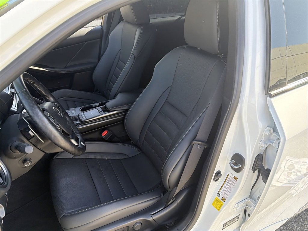 Used 2025 Lexus IS 350 F Sport image 13