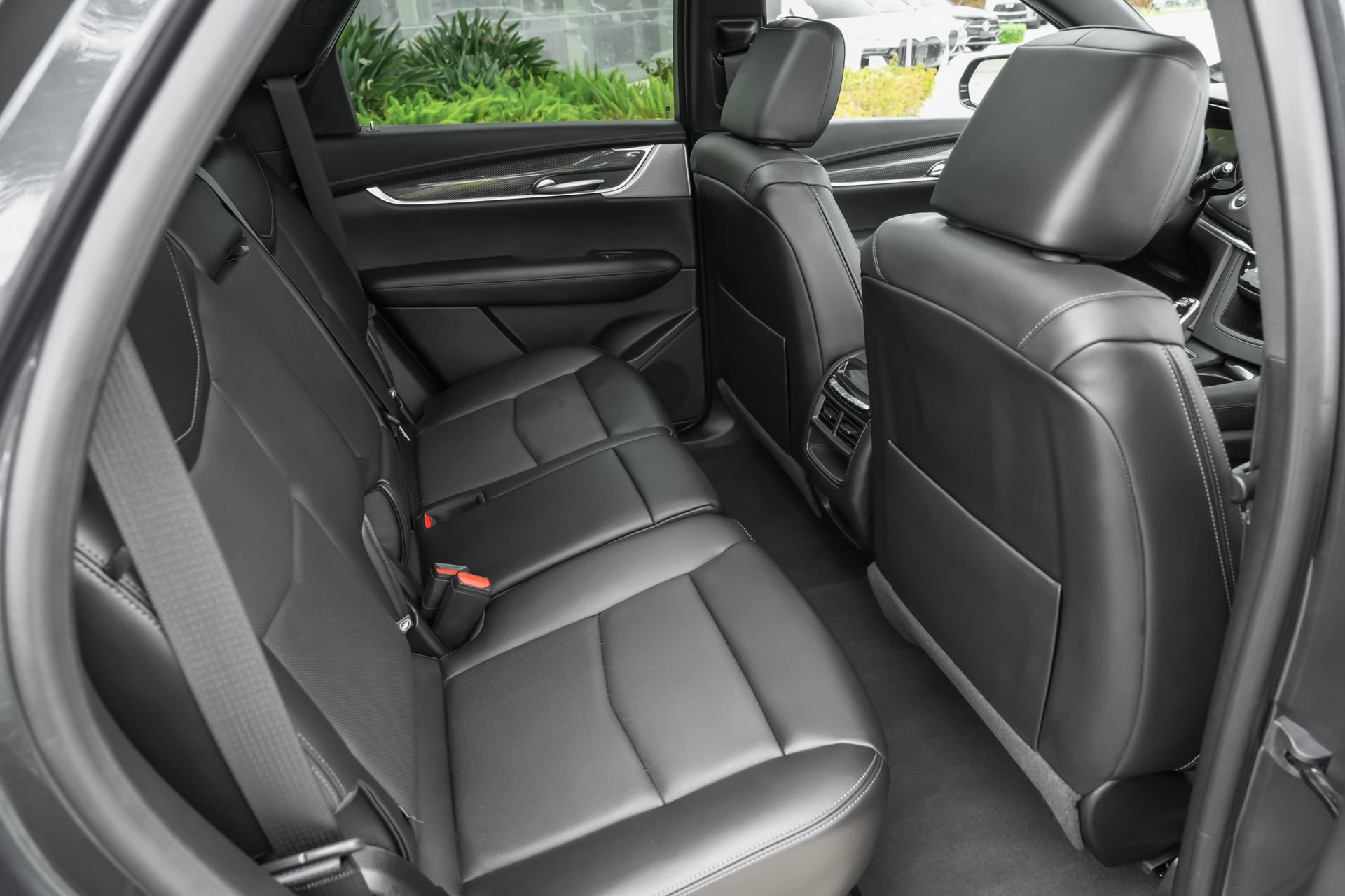 Used 2023 Cadillac XT5 Sportv w/ Technology Package image 35