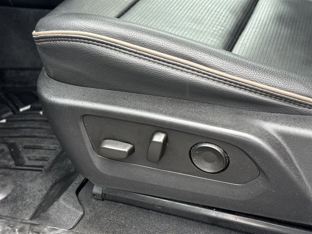 Certified 2023 GMC Canyon Denali AWD/4WD image 39