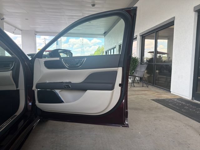 Used 2019 Lincoln Continental Select FWD image 24