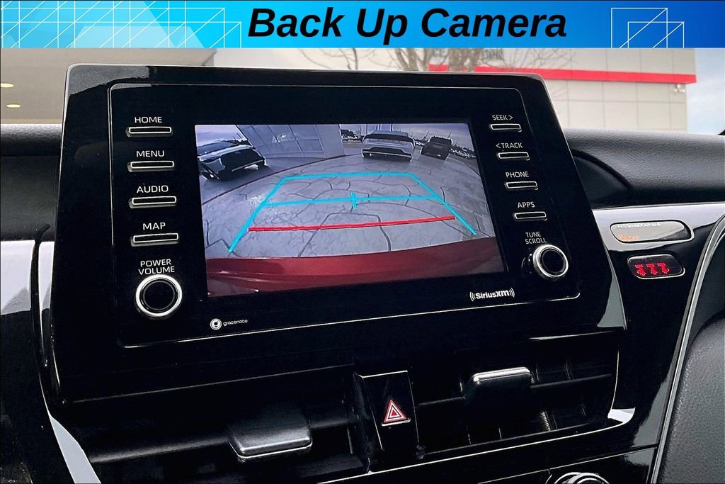Used 2021 Toyota Camry SE image 14