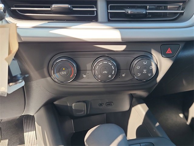 New 2026 Chevrolet Trax LS w/ LS Convenience Package image 32