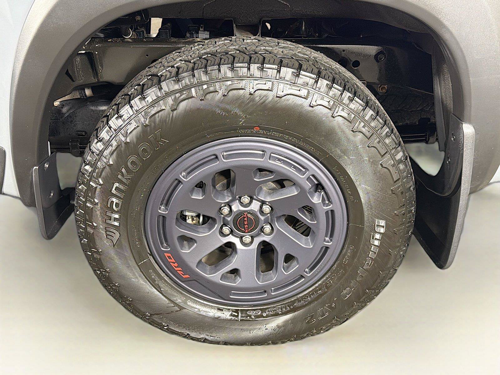 Used 2025 Nissan Frontier PRO-4X w/ Tow Package AWD/4WD image 33