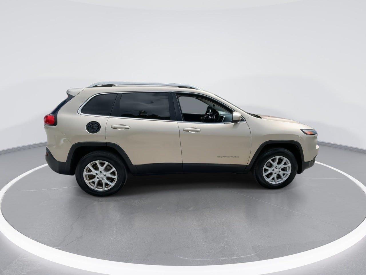 Used 2014 Jeep Cherokee Latitude AWD/4WD image 22