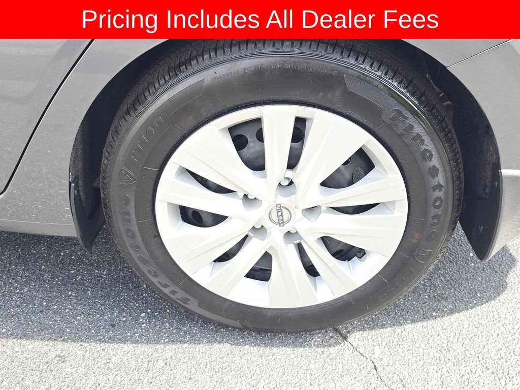 Used 2025 Nissan Sentra S FWD image 14