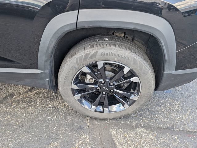 Used 2025 Chevrolet Equinox RS w/ Safety and Technology Package AWD/4WD image 19