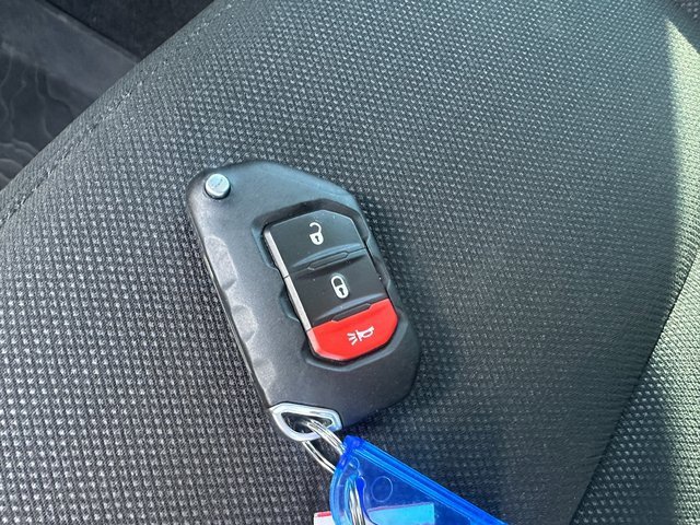 Used 2023 Jeep Wrangler Sport S image 34