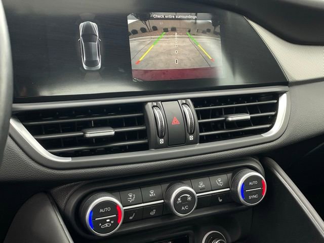 Used 2022 Alfa Romeo Giulia Veloce image 18