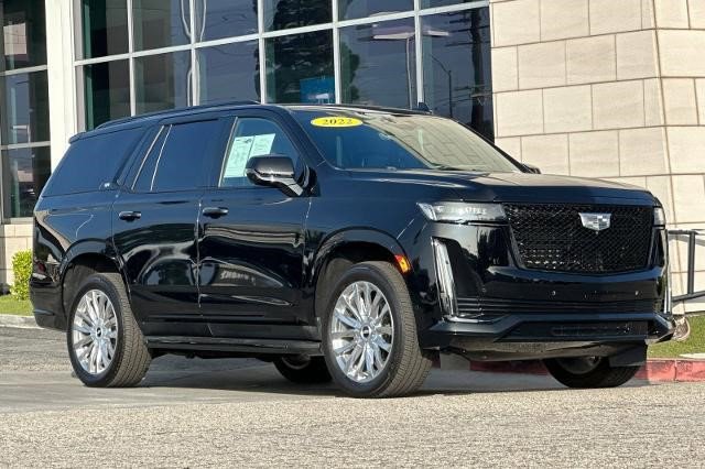 Certified 2022 Cadillac Escalade Sport w/ LPO, ONYX Package image 2