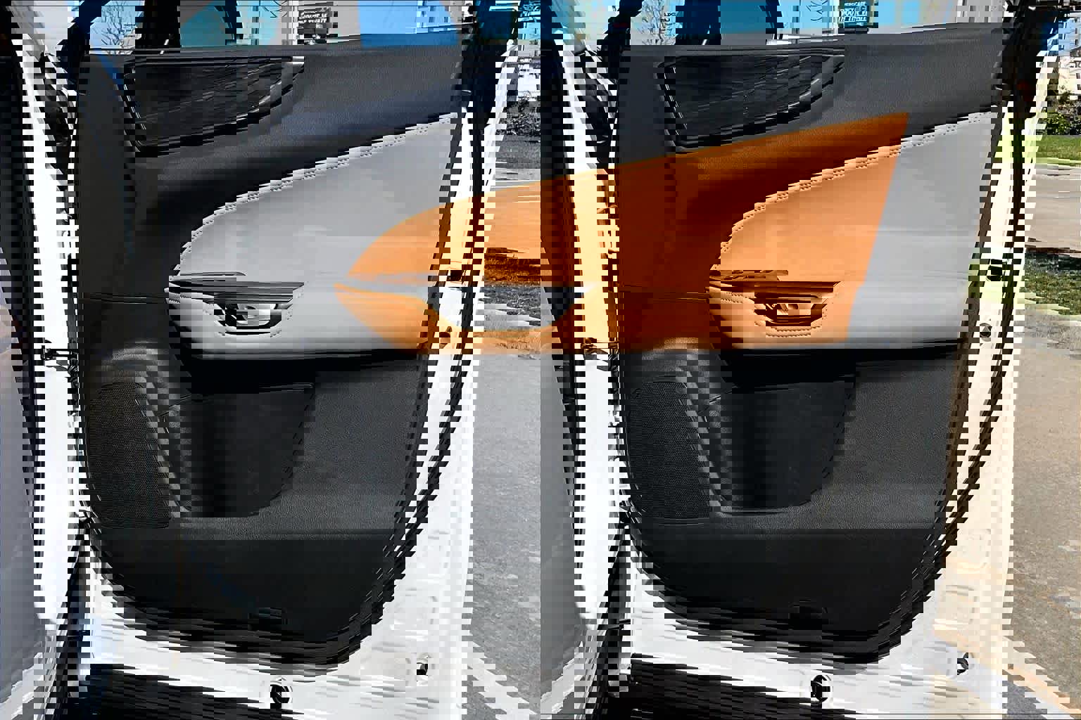 Used 2025 Lexus NX 250 FWD w/ Accessory Package (Z1) image 23