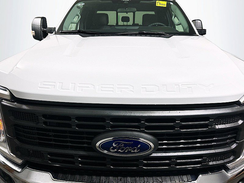New 2026 Ford F350 XL w/ XL Chrome Package RWD image 2