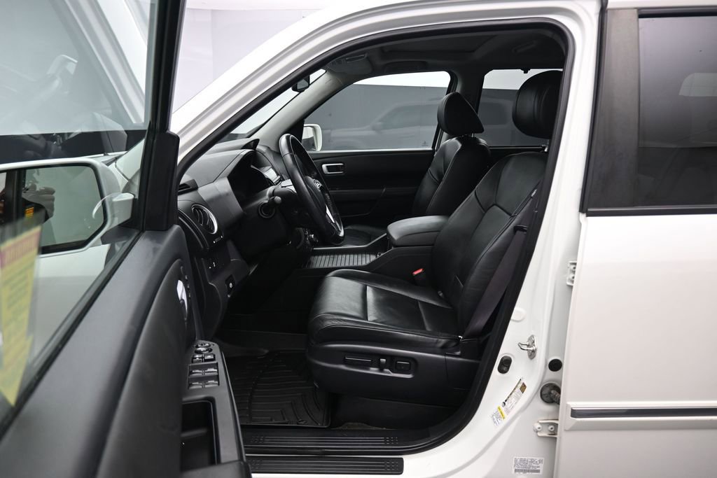 Used 2015 Honda Pilot Touring image 12