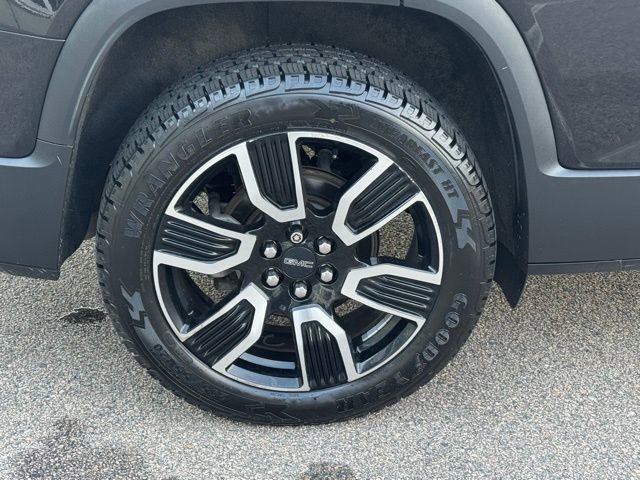 Used 2021 GMC Acadia SLE w/ Driver Convenience Package image 14