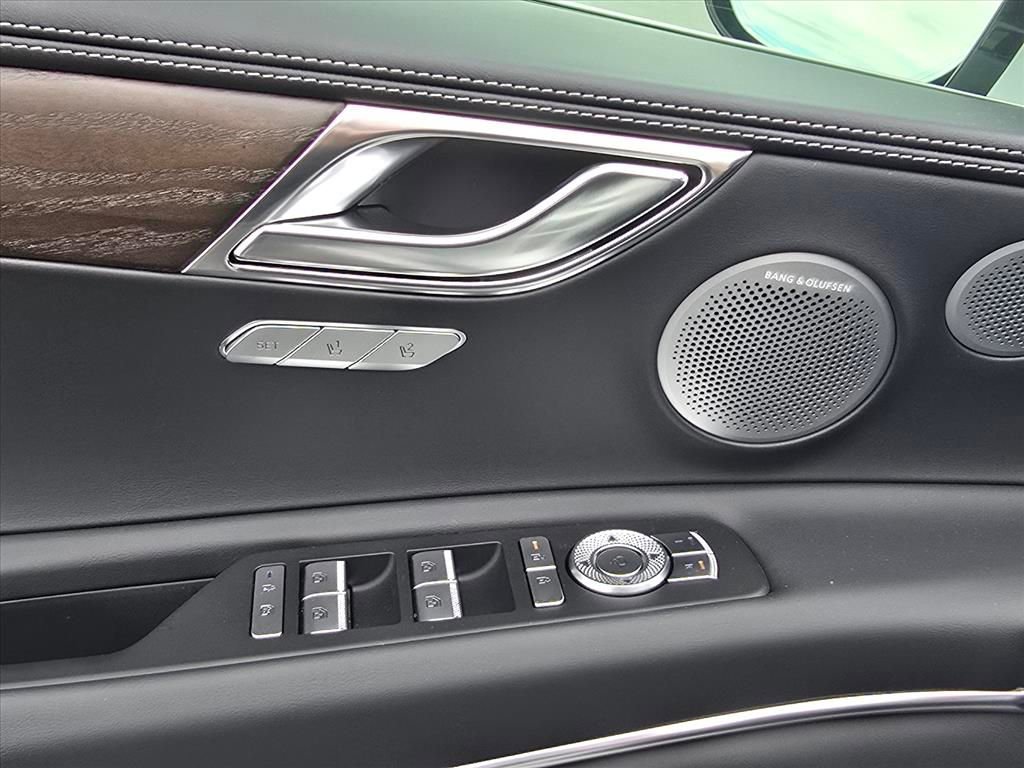 New 2026 Genesis GV80 2.5T Prestige AWD/4WD image 15