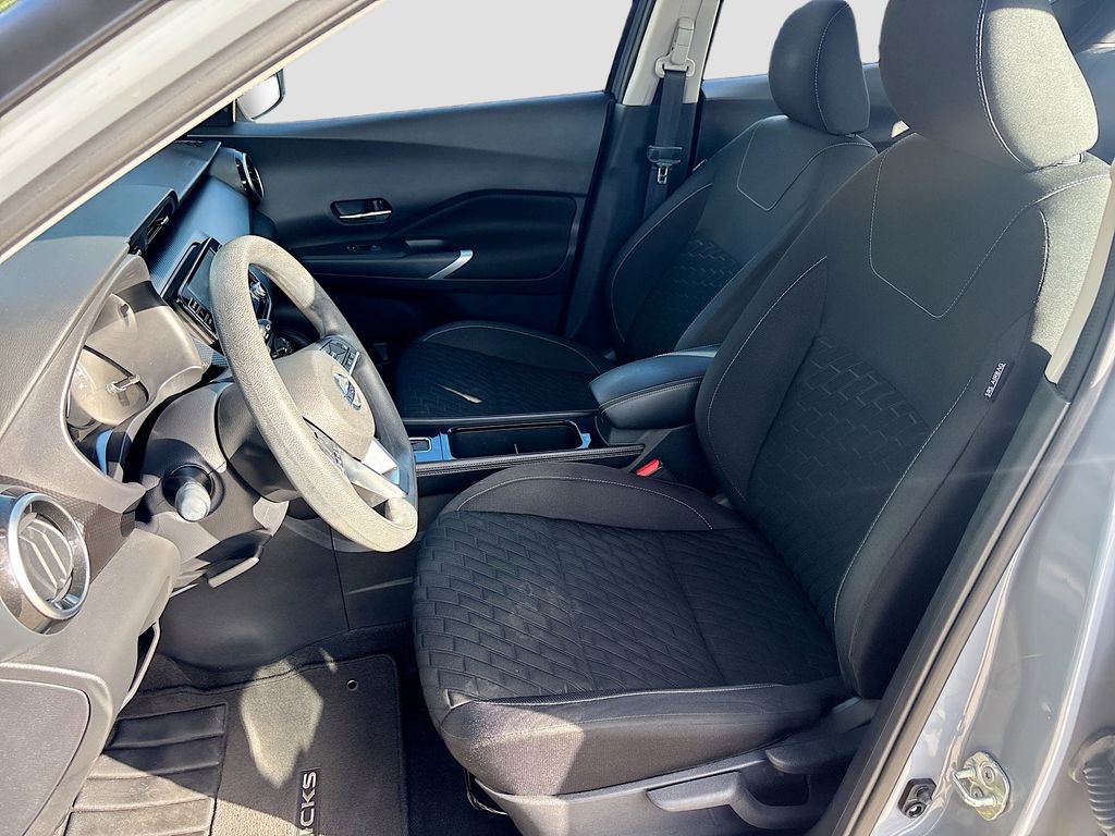 Used 2021 Nissan Kicks SV image 19