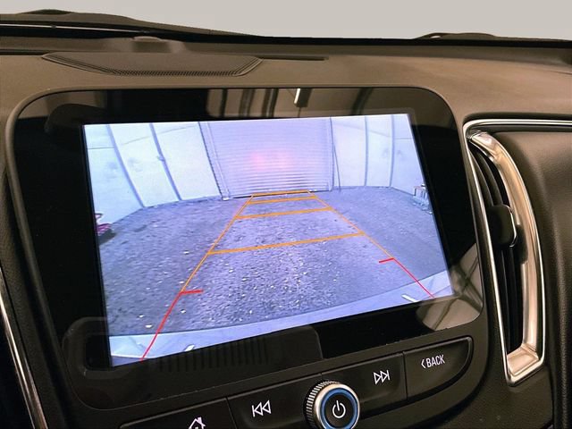 Used 2017 Chevrolet Malibu LT w/ Leather Package FWD image 20