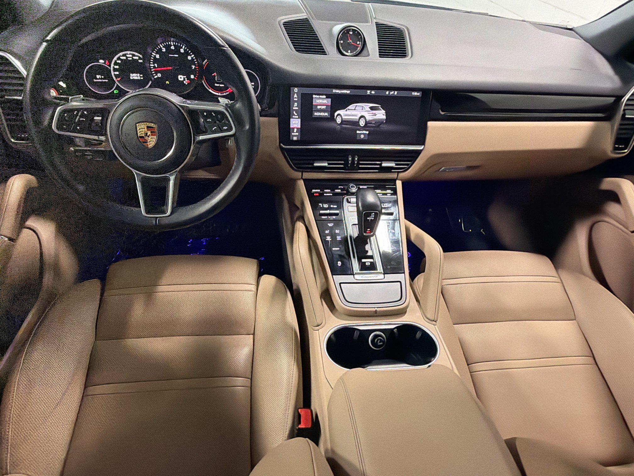 Certified 2020 Porsche Cayenne AWD/4WD image 16