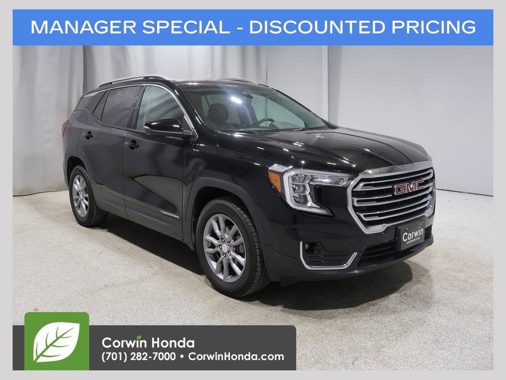 Used 2024 GMC Terrain SLT