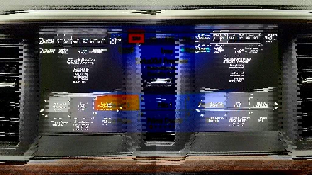 Used 2019 Nissan Pathfinder Platinum w/ Cargo Package image 19