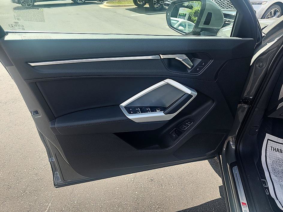 Used 2022 Audi Q3 2.0T Premium Plus AWD/4WD image 11