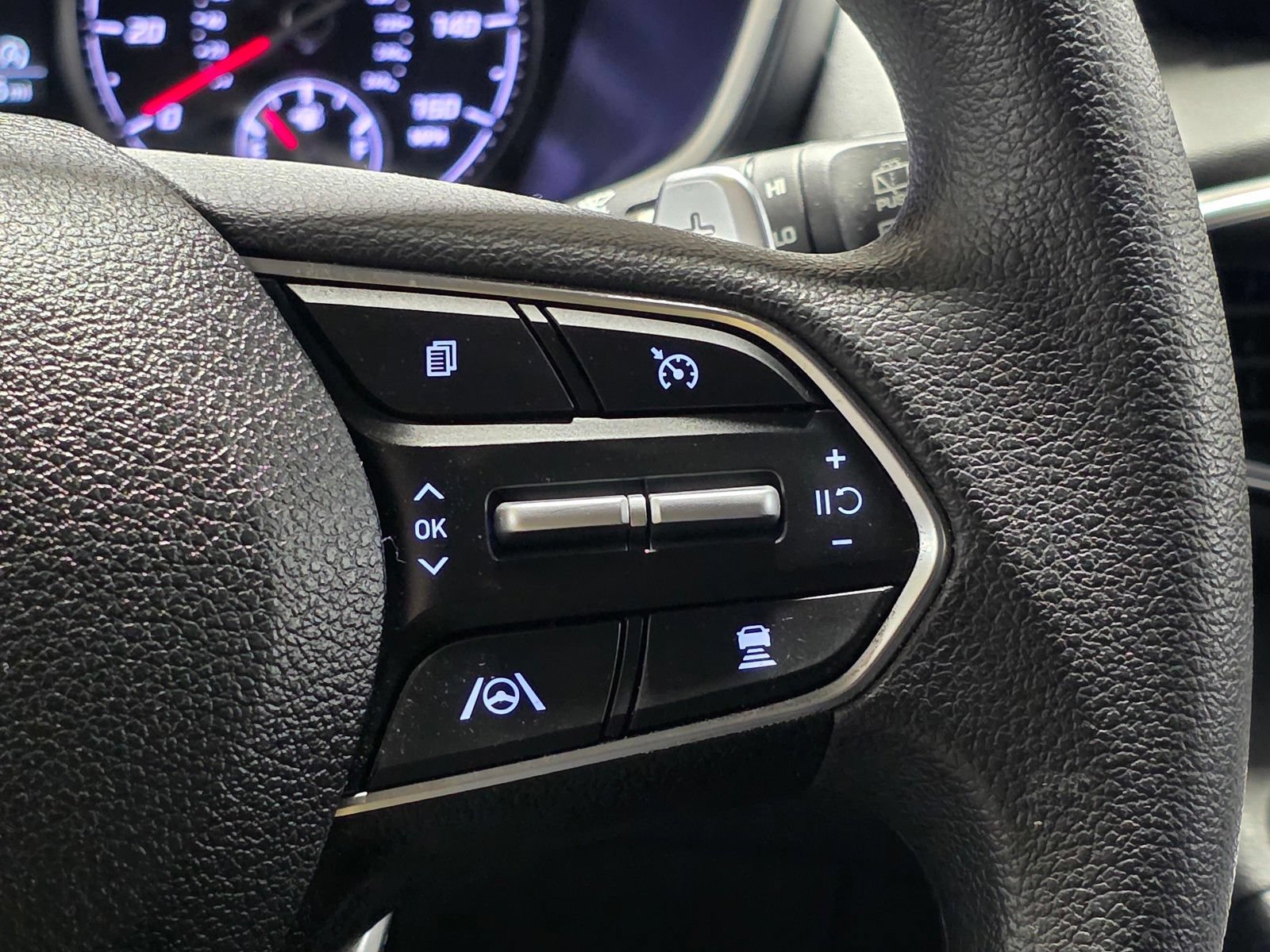 Used 2022 Hyundai Santa Fe SEL FWD image 32