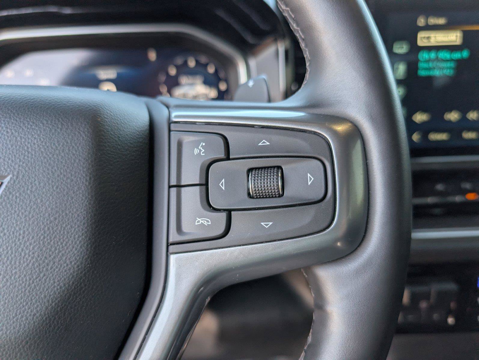 Used 2024 Chevrolet Silverado 1500 LTZ AWD/4WD image 27