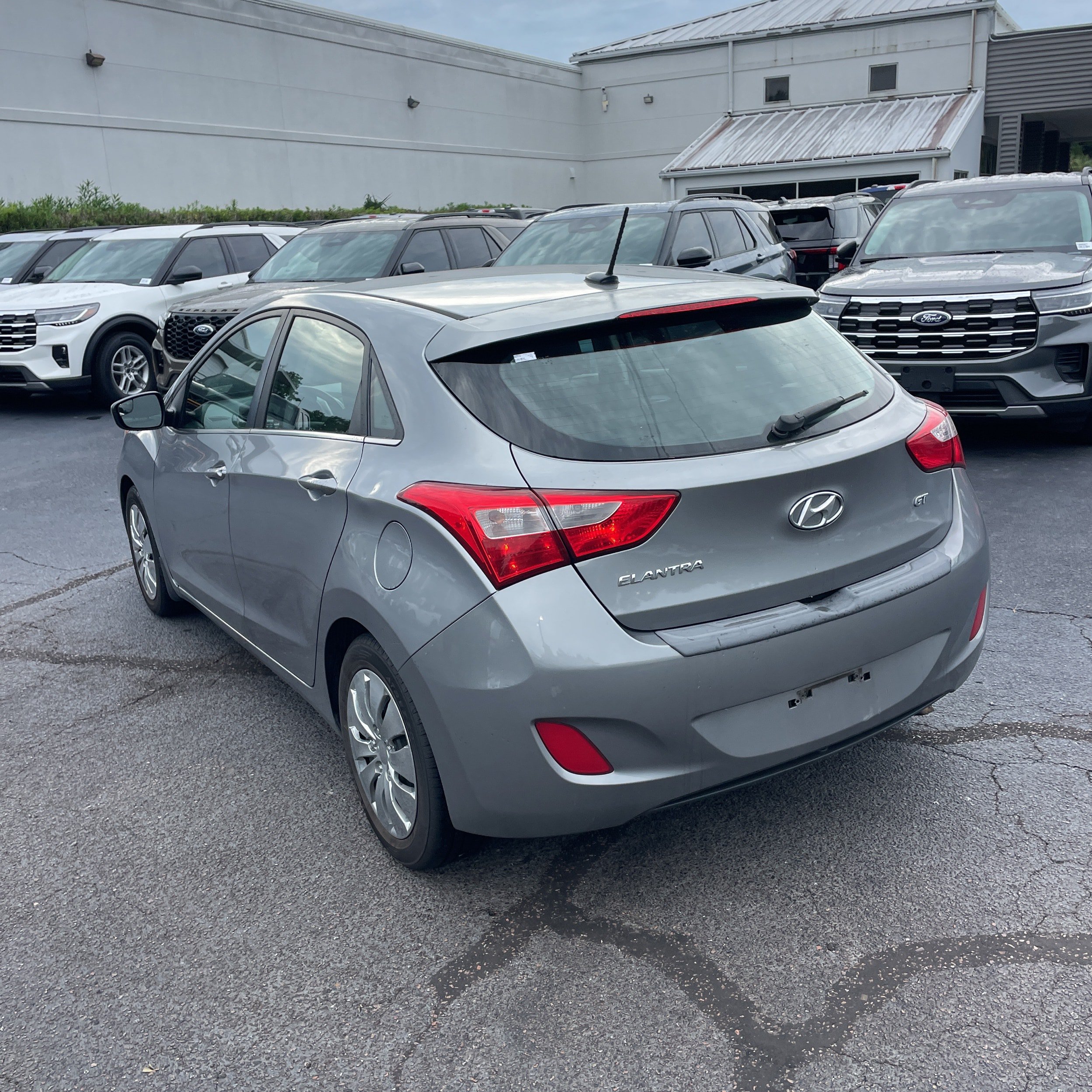 Used 2016 Hyundai Elantra GT FWD image 12
