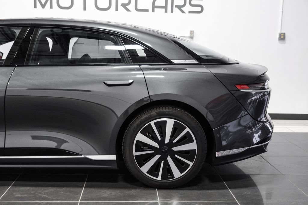 Used 2025 Lucid Air Touring AWD/4WD image 13