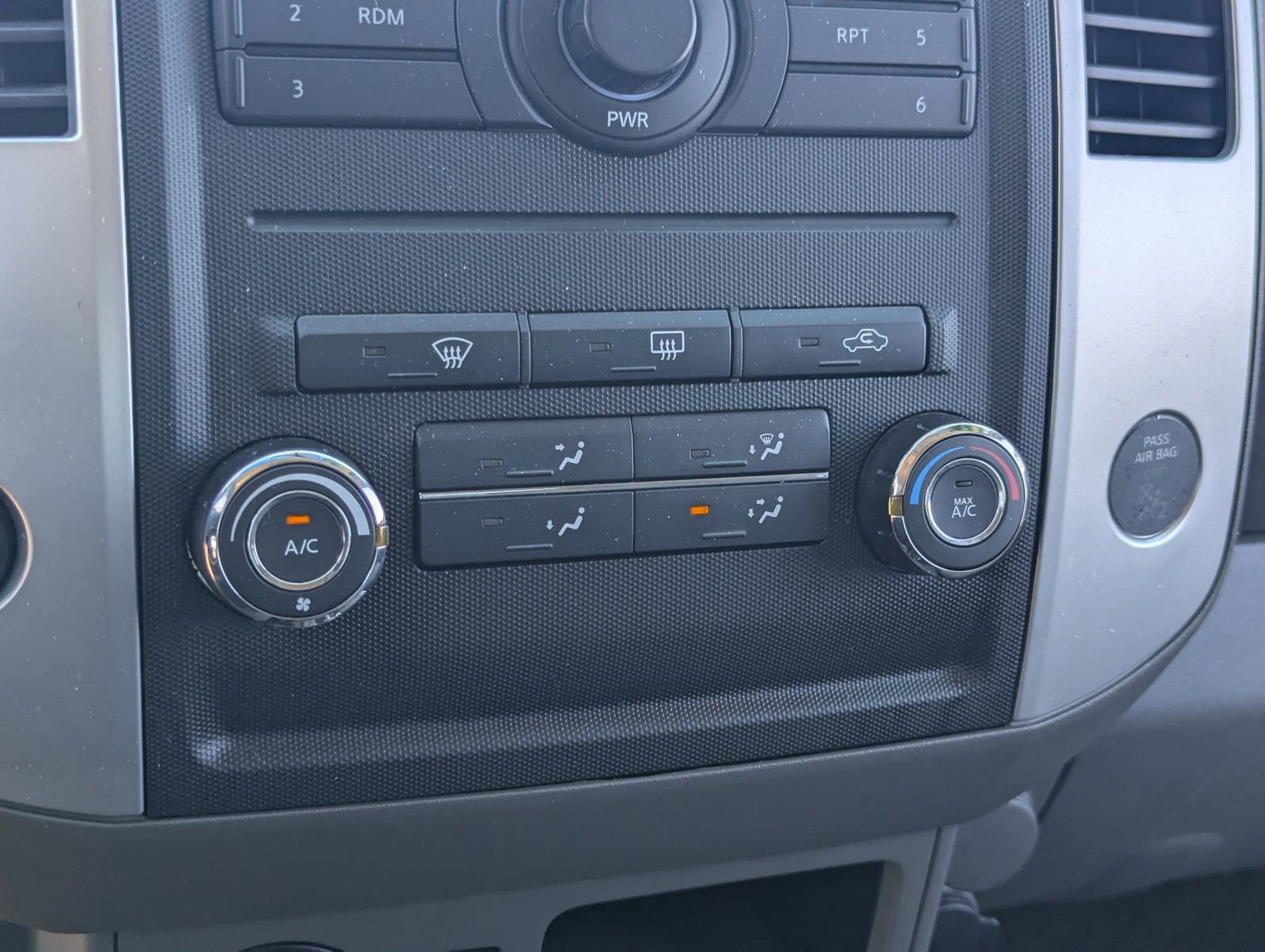 Used 2011 Nissan Frontier SV RWD image 22